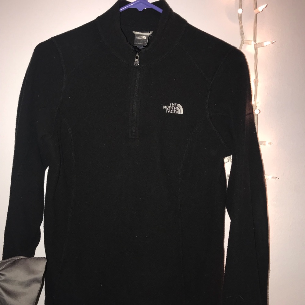 THE NORTH FACE BLACK SWEATER 🖤